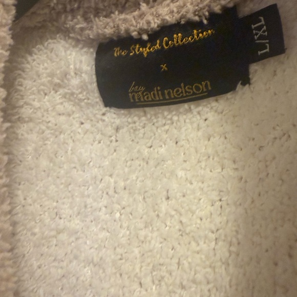 Cozy Star Patterned Robe - Picture 3 of 3